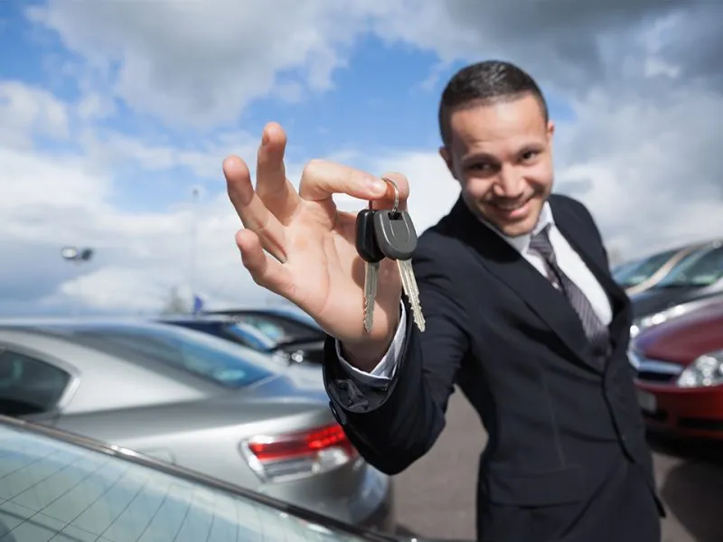 ¿Es seguro vender tu carro por internet en El Salvador?